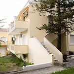 Lägenhet Koryfo Penthouse, 3km From Corfu Old Town