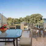 Koryfo Penthouse, 3km From Corfu Old Town דירה קאנוני