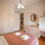 Koryfo Penthouse, 3km From Corfu Old Town דירה