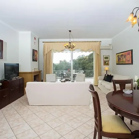 Apartman Koryfo Penthouse, 3km From Corfu Old Town Kanóni