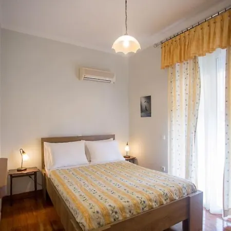 Koryfo Penthouse, 3km From Corfu Old Town Apartment *
