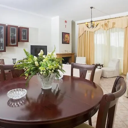 Koryfo Penthouse, 3km From Corfu Old Town Apartment *