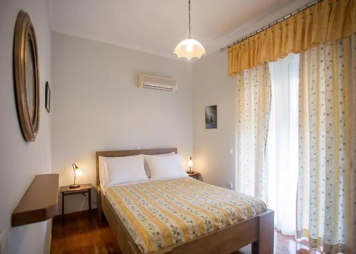 Koryfo Penthouse, 3km From Corfu Old Town Apartman *